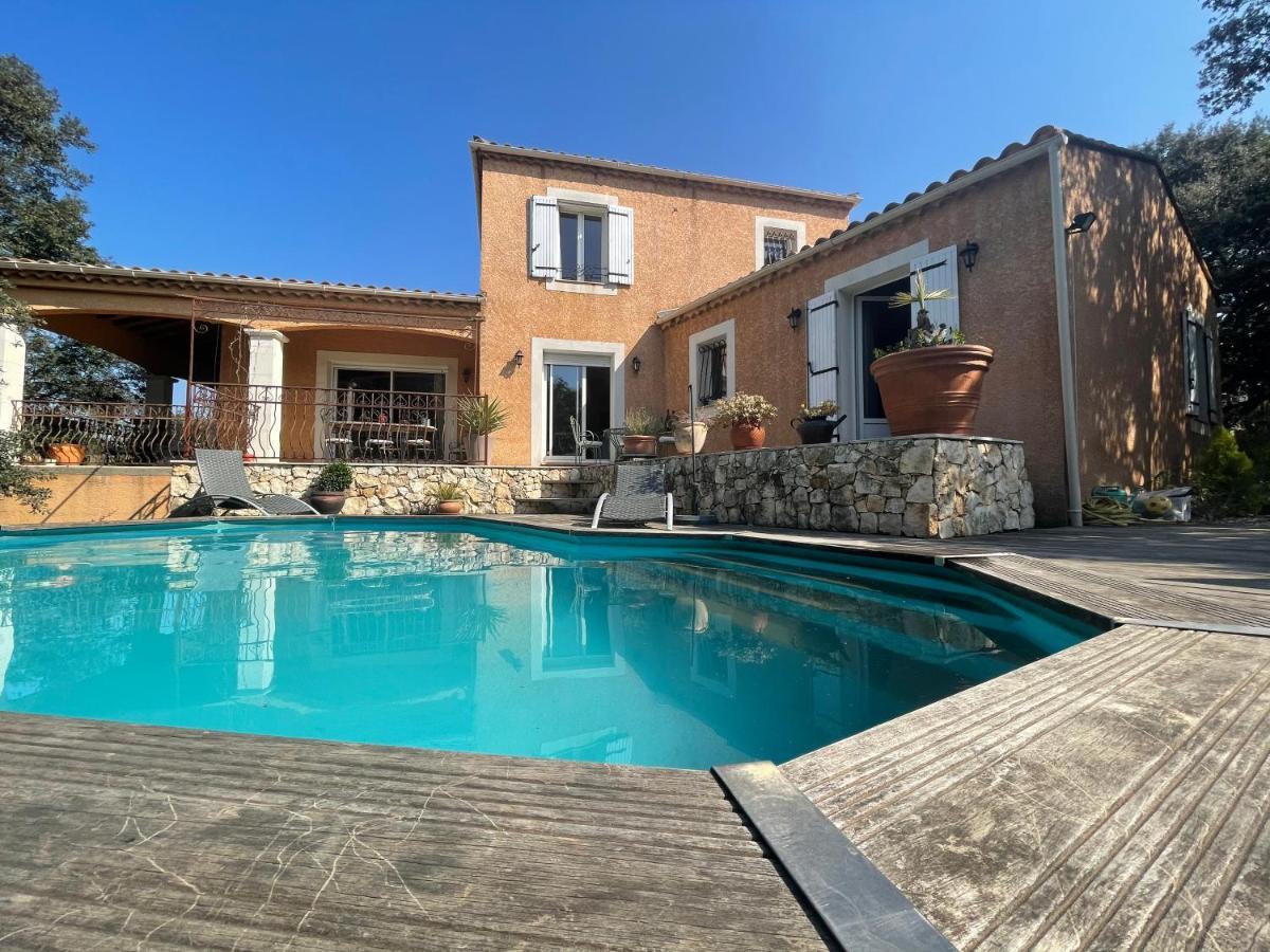 Bed and Breakfast Le calme de la garrigue à Russan Extérieur photo